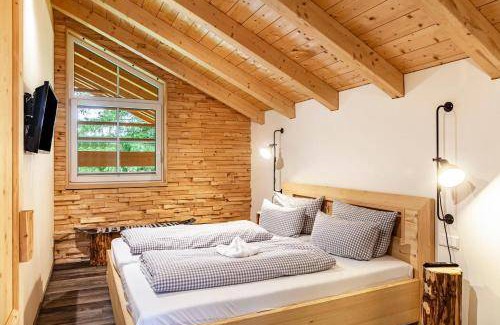 Farchant Ski Chalet | 77 m² Chalet ∙ 2 bedrooms ∙ 7 guests