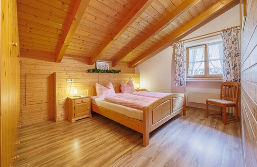 Sankt Valentin Apartment | 78 m² Apartment ∙ 2 bedrooms ∙ 4 guests