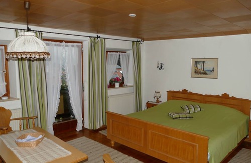 Marquartstein Apartment | 80 m² Apartment ∙ 2 bedrooms ∙ 5 guests