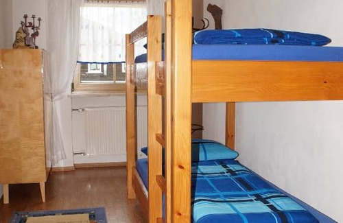 Schwarzenbach Apartment | 80 m² Apartment ∙ 3 bedrooms ∙ 6 guests