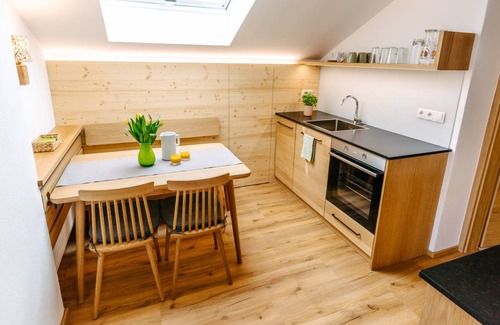 Ainring Apartment | 80 m² Apartment ∙ 2 guests