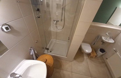 Ainring Apartment | 80 m² Apartment ∙ 2 guests