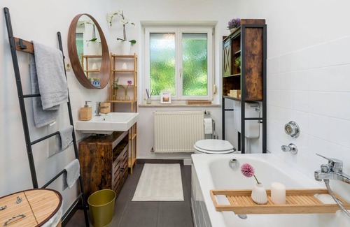 Freilassing Apartment | 80 m² Apartment ∙ 2 bedrooms ∙ 9 guests