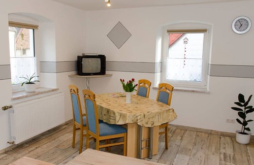 Barnau House | 80 m² House ∙ 2 bedrooms ∙ 4 guests