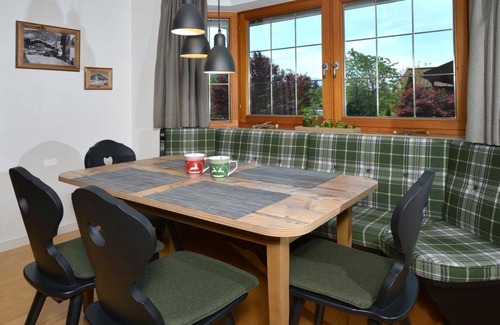 Groissenbach Apartment | 82 m² Apartment ∙ 2 bedrooms ∙ 4 guests