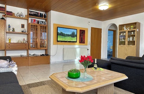 Friedenfels Apartment | 82 m² Apartment ∙ 1 bedroom ∙ 2 guests