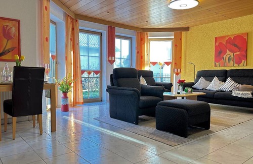 Friedenfels Apartment | 82 m² Apartment ∙ 1 bedroom ∙ 2 guests