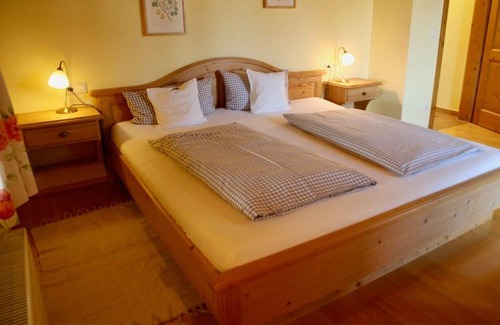 Peissenberg Apartment | 84 m² Apartment ∙ 2 bedrooms ∙ 5 guests