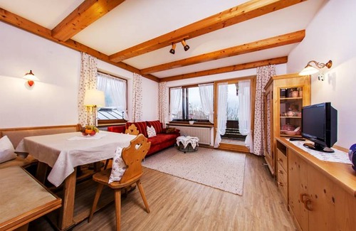 Entfelden Apartment | 85 m² Apartment ∙ 2 bedrooms ∙ 4 guests