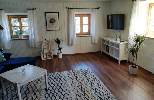 Flintsbach A. Inn Apartment | 85 m² Apartment ∙ 4 guests