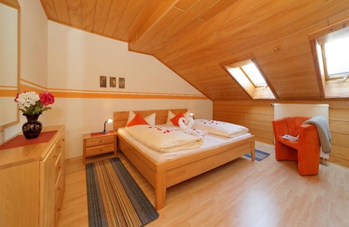 Rinchnach Apartment | 85 m² Apartment ∙ 2 bedrooms ∙ 4 guests