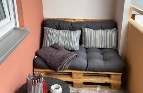 Pfersee Apartment | 85 m² Apartment ∙ 2 bedrooms ∙ 6 guests