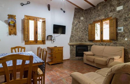 Nerpio House | 85 m² House ∙ 3 bedrooms ∙ 6 guests