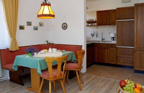 Reit im Winkl Apartment | (9) Drei-Raum-Ferienwohnung 60qm, Bad/WC, 2 Extra-Schlafräume, Küche, Balkon