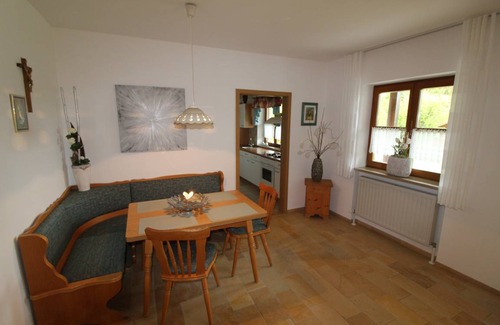 Riedenburg Apartment | 90 m² Apartment ∙ 2 bedrooms ∙ 4 guests