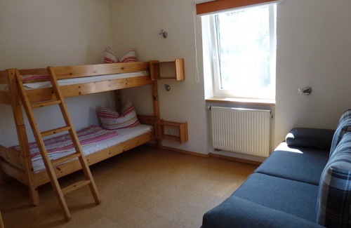 Sulzfeld Apartment | 90 m² Apartment ∙ 2 bedrooms ∙ 7 guests