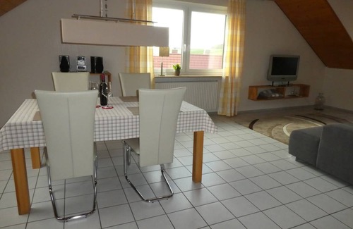 Volkach Apartment | 90 m² Apartment ∙ 3 bedrooms ∙ 4 guests