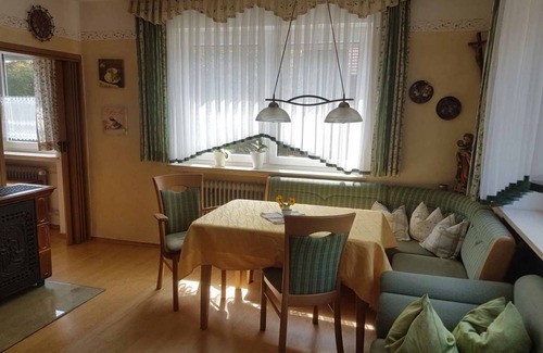 Lutzingen Apartment | 90 m² Apartment ∙ 3 bedrooms ∙ 5 guests