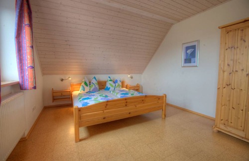 Sulzfeld Apartment | 90 m² Apartment ∙ 3 bedrooms ∙ 8 guests