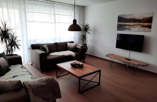 Wackersdorf Apartment | 90 m² Apartment ∙ 3 bedrooms ∙ 4 guests