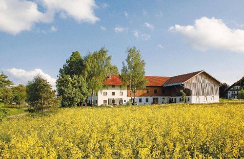 Otterfing Bed & Breakfast | 90 m² Bed and breakfast ∙ 2 bedrooms ∙ 5 guests