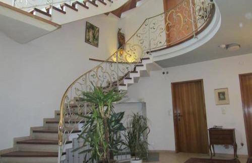 Murnau am Staffelsee Bed & Breakfast | 90 m² Bed and breakfast ∙ 6 guests