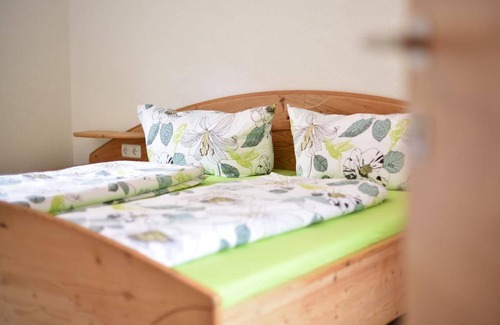 Haeselgehr House | 90 m² House ∙ 1 bedroom ∙ 3 guests