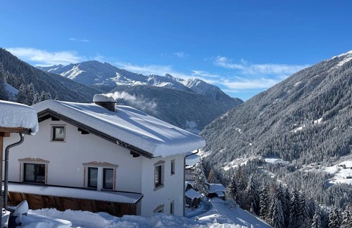 Tobadill House | 90 m² House ∙ 2 bedrooms ∙ 5 guests