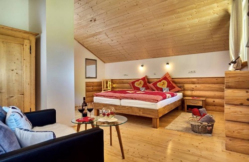 Neuschoenau House | 90 m² House ∙ 2 bedrooms ∙ 5 guests