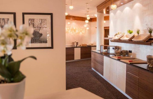 Hofenstetten Hotel | 92 m² Hotel ∙ 2 guests