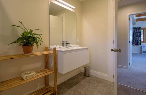 Speargrass Flat Apartment | 95 m² Apartment ∙ 2 bedrooms ∙ 127 guests