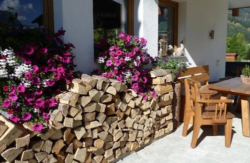 Lermoos Apartment | 95 m² Serviced apartment ∙ 3 bedrooms ∙ 6 guests