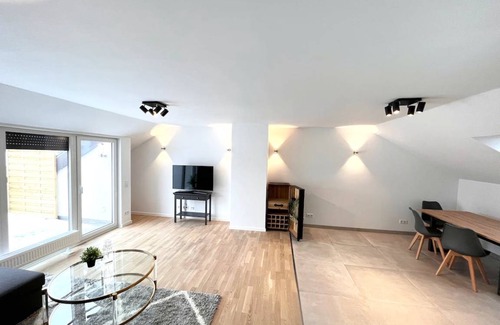 Furstenfeldbruck District Apartment | 98 m² Apartment ∙ 3 bedrooms ∙ 5 guests
