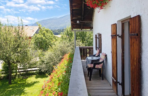 Fischbachau Apartment | "Almröserl" apartment with mountain view, balcony & Wi-Fi
