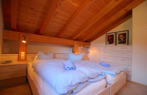 Garmisch-Partenkirchen Apartment | Alpen-Juwel