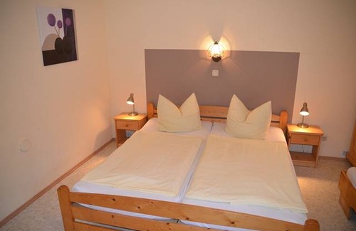 Neunburg vorm Wald Apartment | Apartment ∙ 3 guests