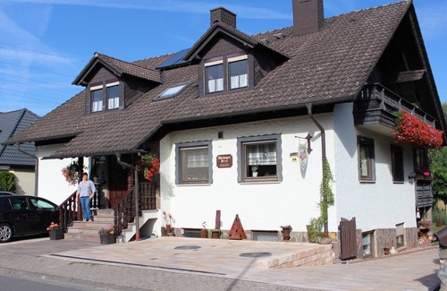 Grosswallstadt Apartment | Apartment ∙ 1 bedroom ∙ 3 guests