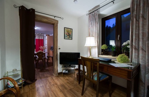 Kirchenlamitz Apartment | Apartment ∙ 1 bedroom ∙ 4 guests