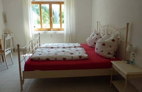 Eckersdorf Apartment | Apartment ∙ 1 bedroom ∙ 2 guests