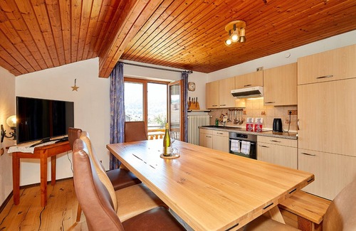 Unterwoessen Apartment | Apartment 191 sqm, 2-10 persons, 4 bedrooms, living room, kitchen, terrace