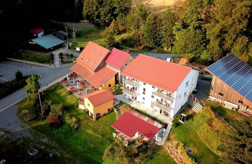 Marktrodach Apartment | Apartment ∙ 2 bedrooms ∙ 6 guests