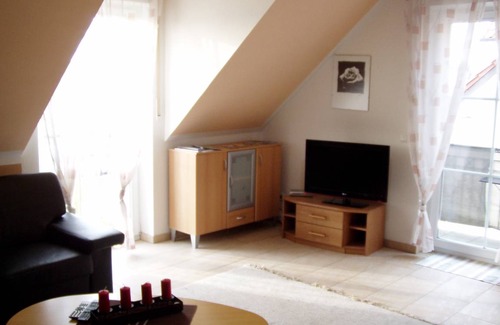 Wolfersdorf Apartment | Apartment ∙ 2 bedrooms ∙ 4 guests