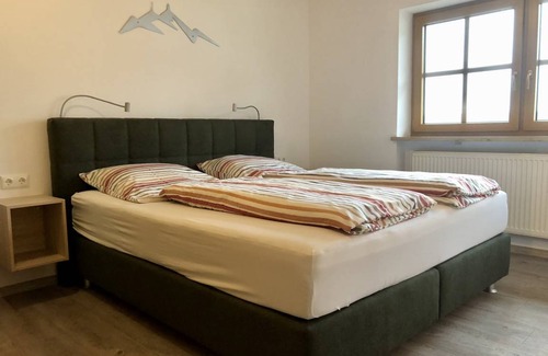 Wunsiedel Apartment | Apartment ∙ 2 bedrooms ∙ 3 guests