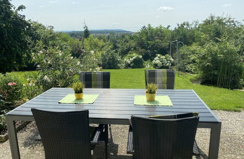 Dettelbach Apartment | Apartment ∙ 3 bedrooms ∙ 4 guests