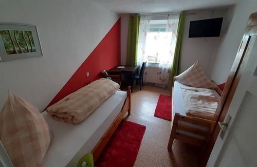 Rosstal Apartment | Apartment ∙ 3 bedrooms ∙ 7 guests