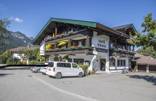 Bichl Apartment | Apartment 7 for 4 persons, 1 separate bedroom, balcony, 57 m²