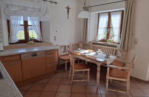 Frasdorf Apartment | Apartment 90 m², 4 persons, 1 bedroom, living room/bedroom