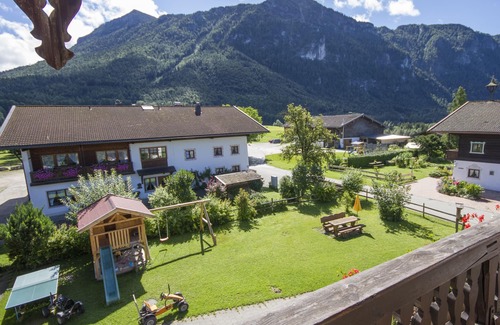 Breitmoos Apartment | Apartment Ahorn for 4 persons with balcony, 50 sqm