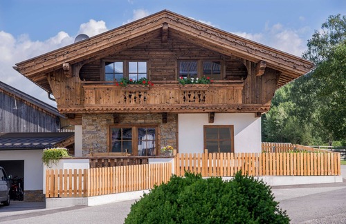 Uderns Apartment | Apartment Alpenrose - Ferienhof Stadlpoint