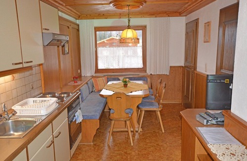 Arzl im Piztal Apartment | Apartment in Wald near Hochzeiger Ski Area